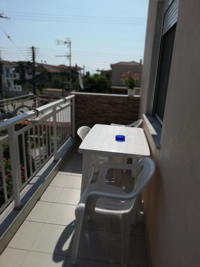 Polis΄ House Appartement Vrasná Buitenkant foto
