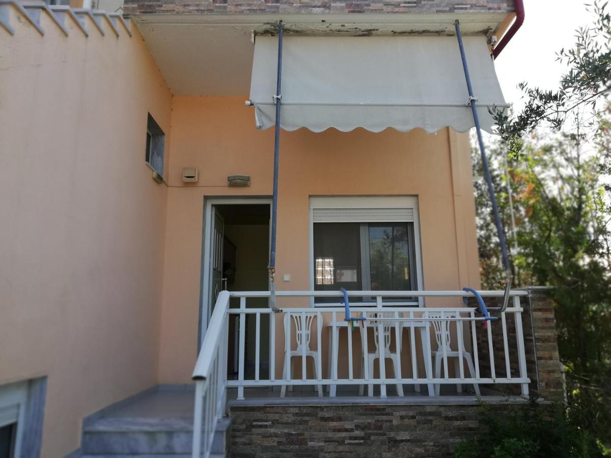 Polis΄ House Appartement Vrasná Buitenkant foto