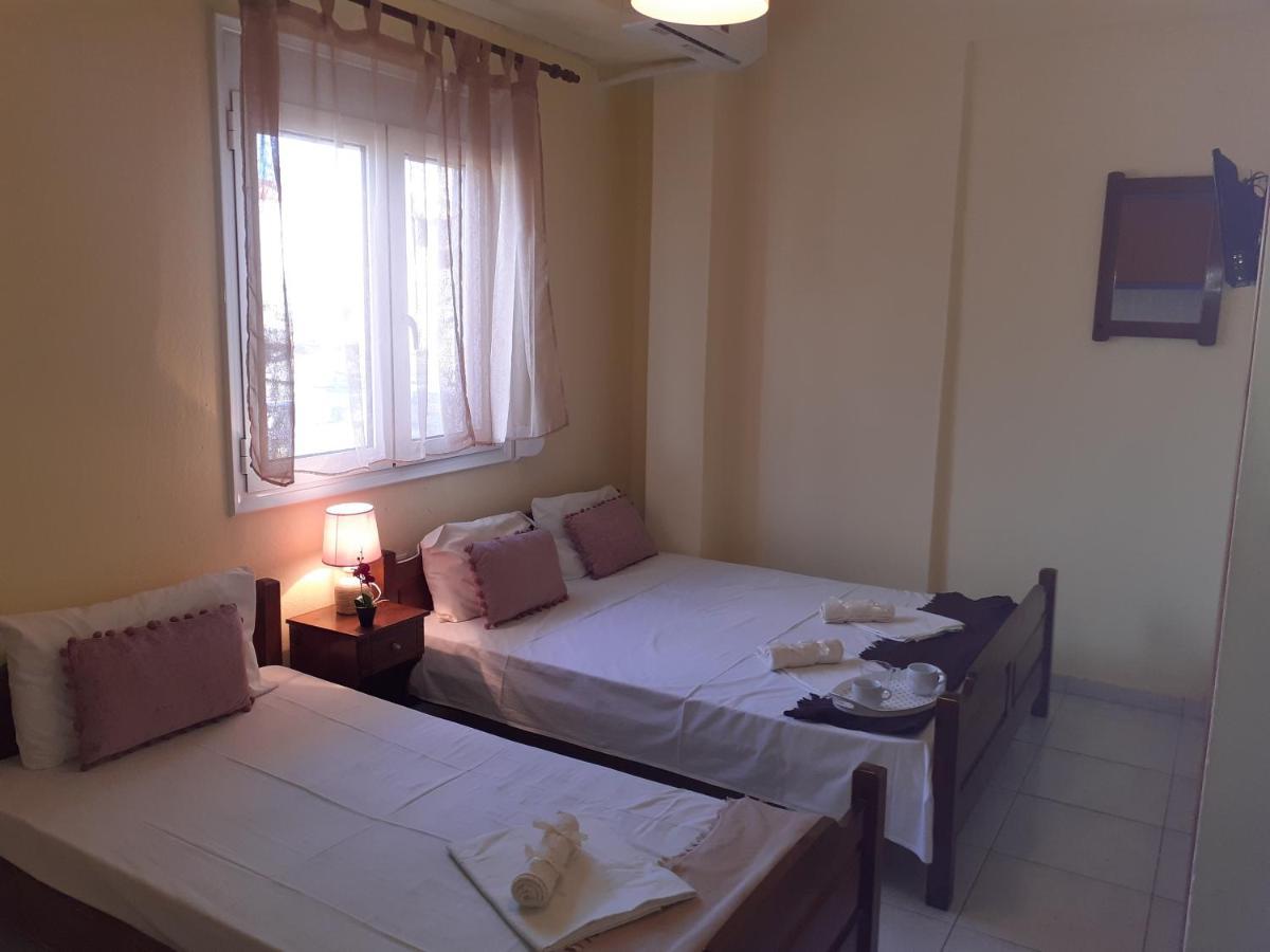Polis΄ House Appartement Vrasná Buitenkant foto