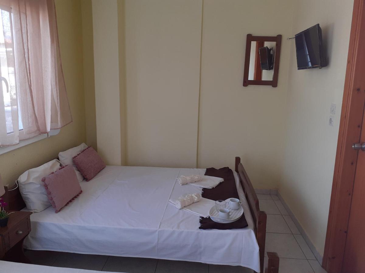Polis΄ House Appartement Vrasná Buitenkant foto