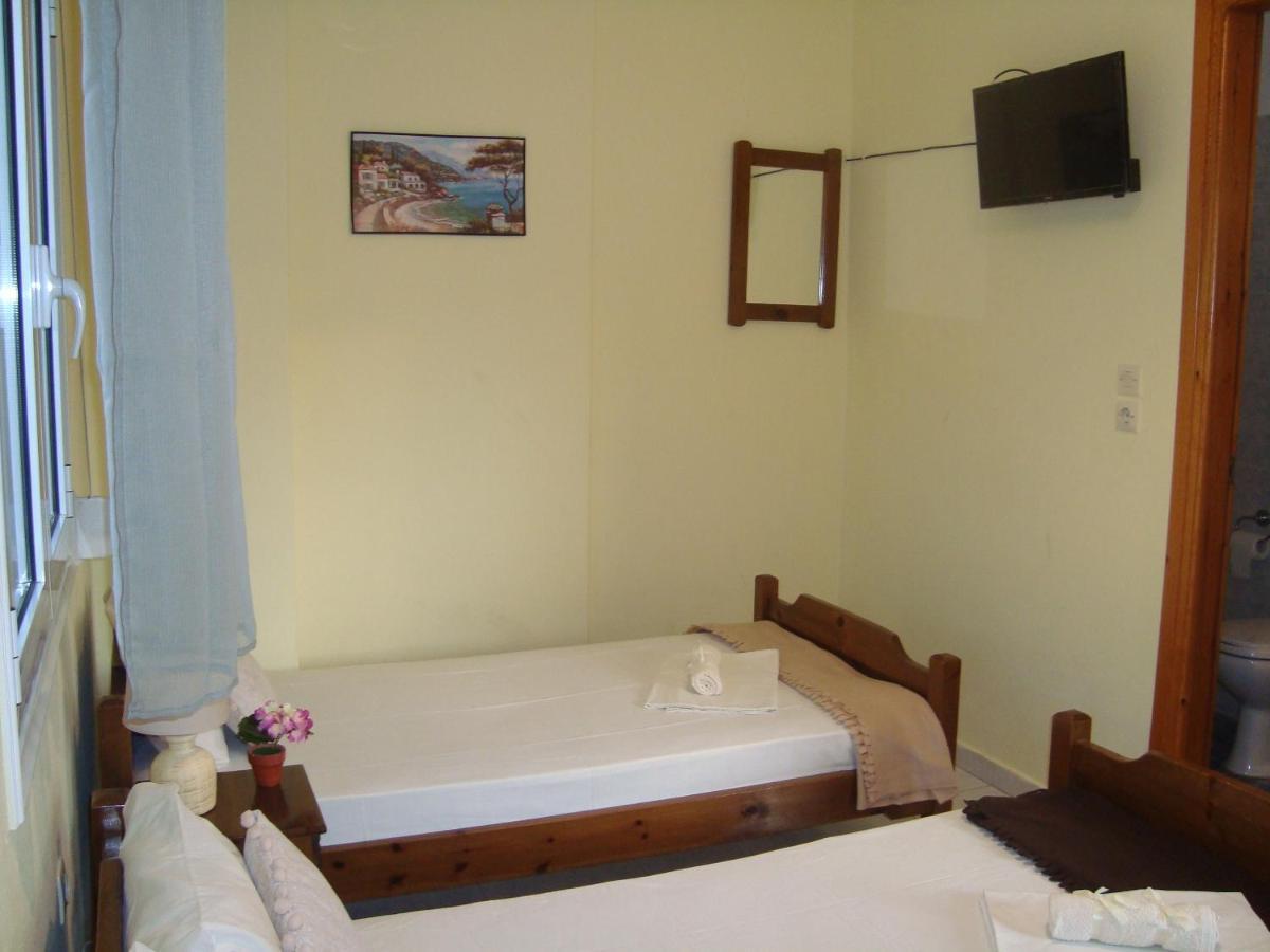 Polis΄ House Appartement Vrasná Buitenkant foto
