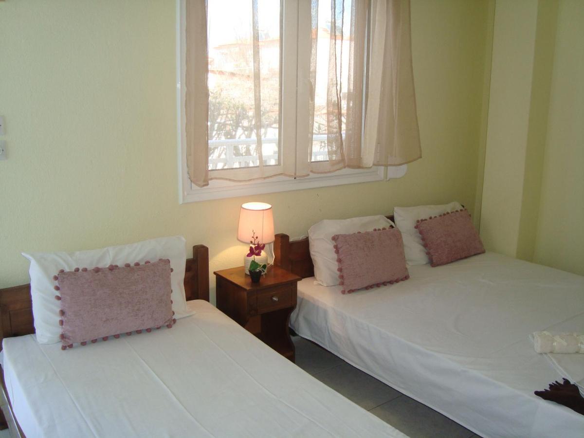 Polis΄ House Appartement Vrasná Buitenkant foto