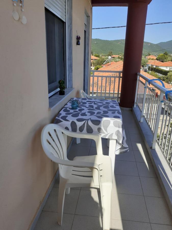 Polis΄ House Appartement Vrasná Buitenkant foto