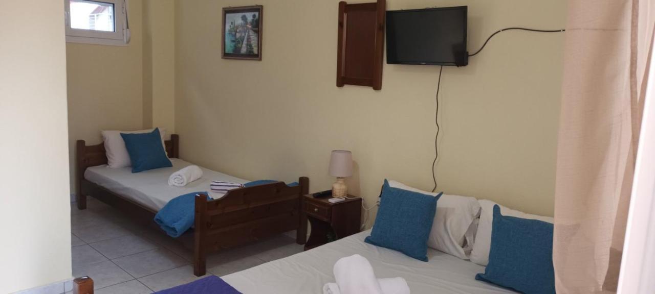 Polis΄ House Appartement Vrasná Buitenkant foto