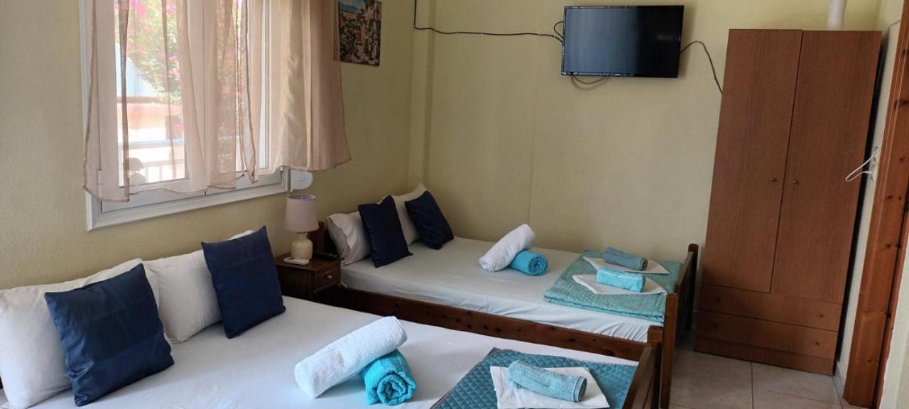 Polis΄ House Appartement Vrasná Buitenkant foto