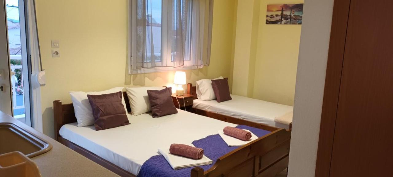 Polis΄ House Appartement Vrasná Buitenkant foto